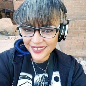 Meet your Posher, Helene